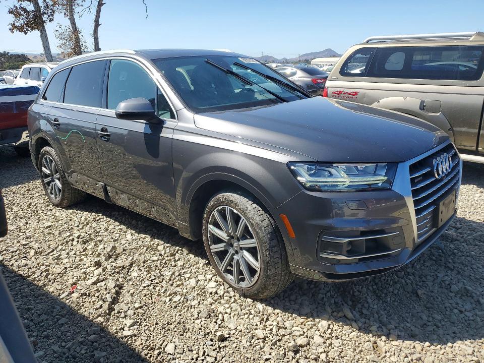 Продаж на аукціоні авто 2019 Audi Q7, vin: WA1LAAF70KD003846, номер лоту: 69351356