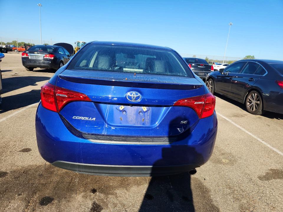 Продажа на аукционе авто 2017 Toyota Corolla, vin: 2T1BURHE9HC958847, номер лота: 70704386