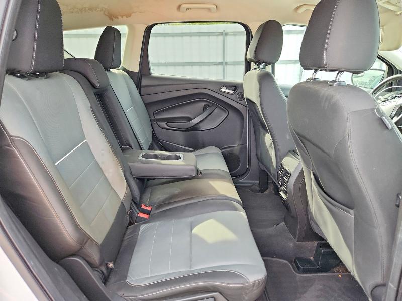 2015 Ford Escape მანქანა იყიდება აუქციონზე, vin: 1FMCU0GX9FUA39557, აუქციონის ნომერი: 70306196