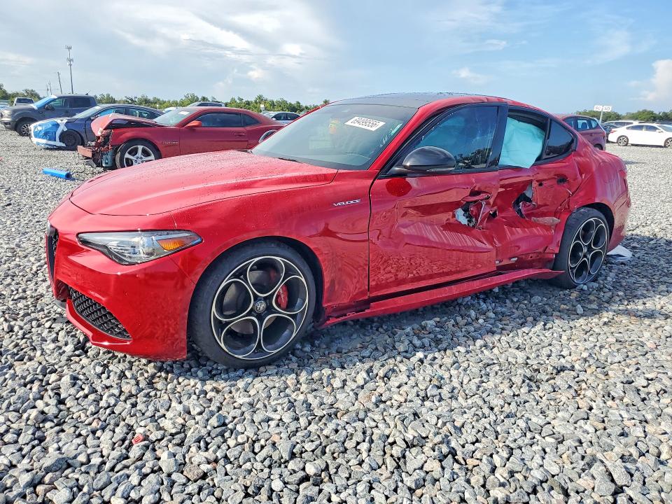69499556 :رقم المزاد ، ZARFAMBN5P7669735 vin ، 2023 Alfa Romeo Giulia مزاد بيع