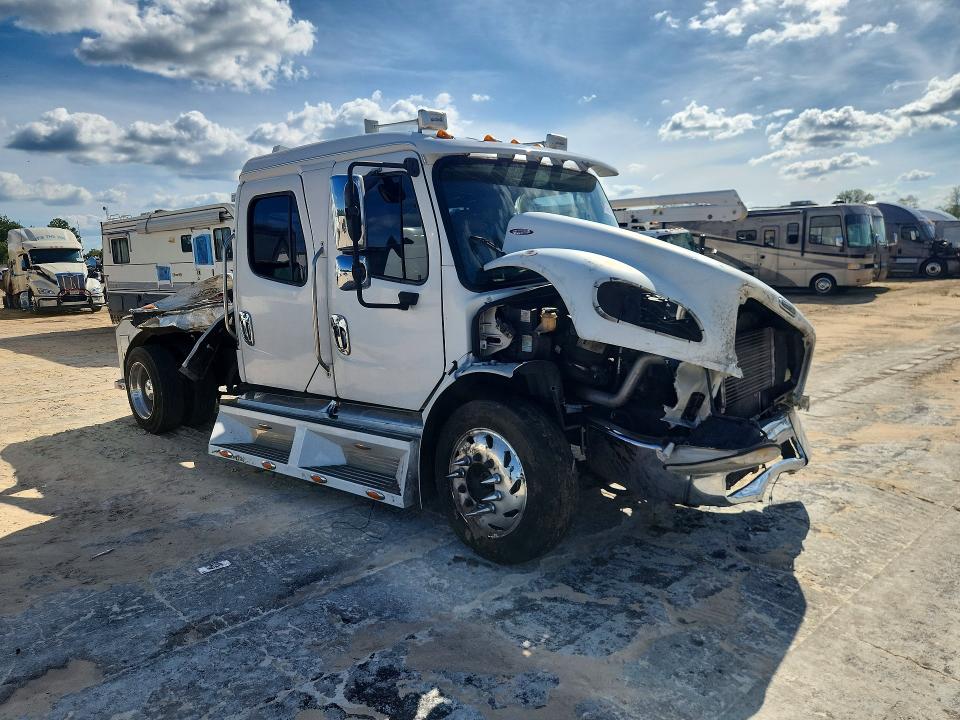 Продаж на аукціоні авто 2005 Freightliner Sport Chassis, vin: 1FVAFCDD85HU18482, номер лоту: 67651596