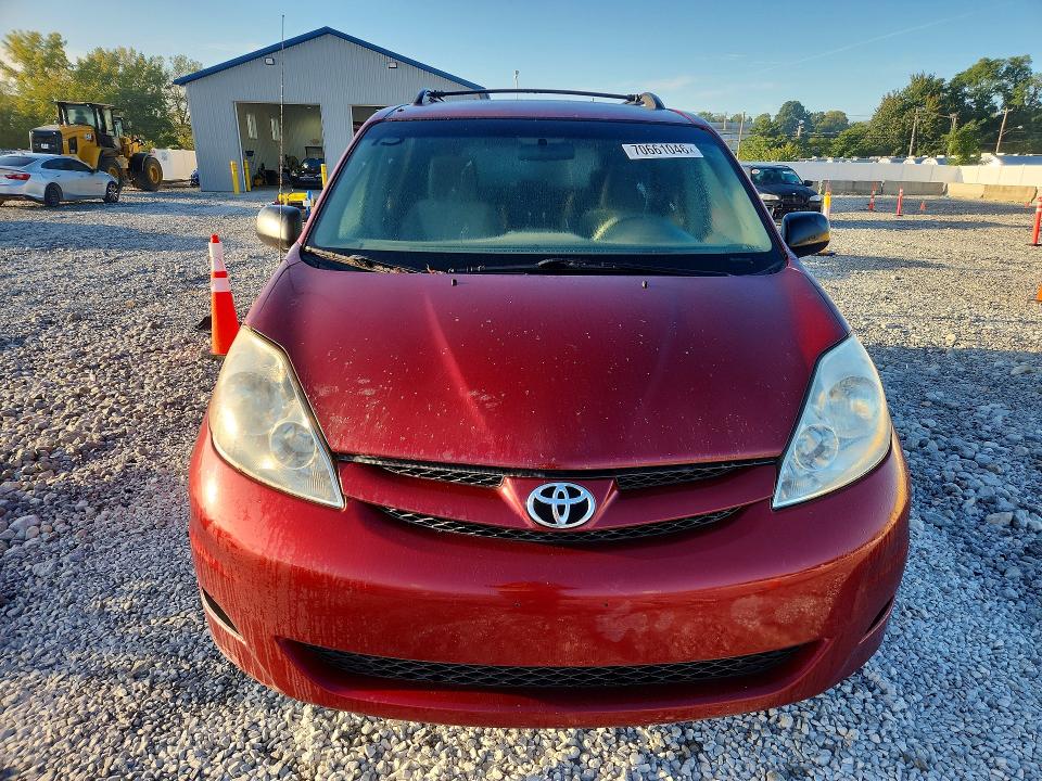 70661046 :رقم المزاد ، 5TDZK23C29S245508 vin ، 2009 Toyota Sienna مزاد بيع