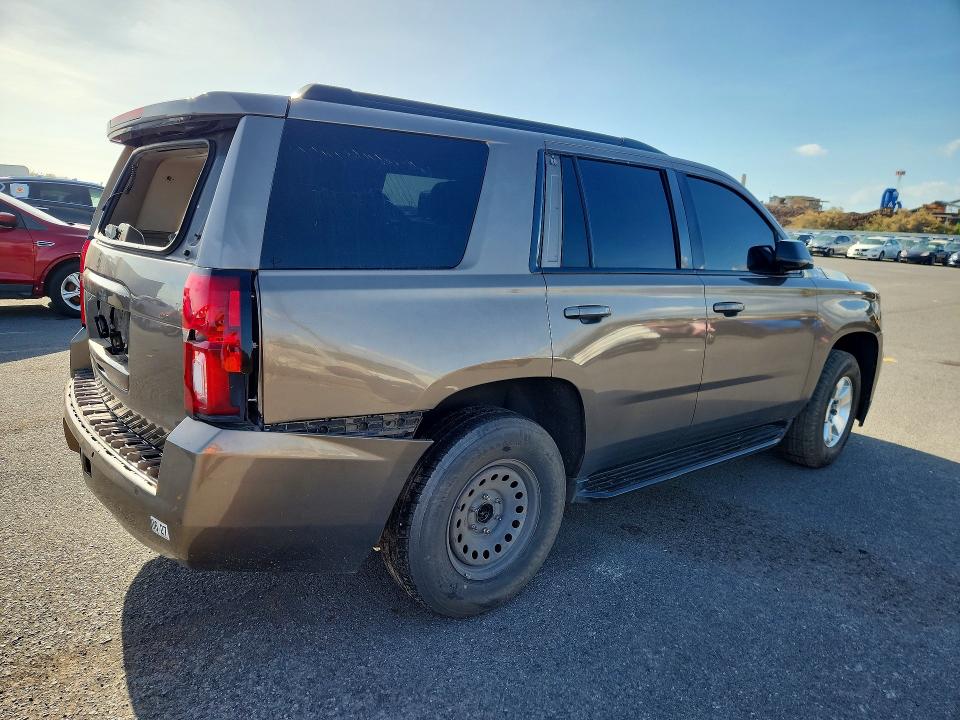 68684146 :رقم المزاد ، 1GNSCAKC1FR626858 vin ، 2015 Chevrolet Tahoe مزاد بيع