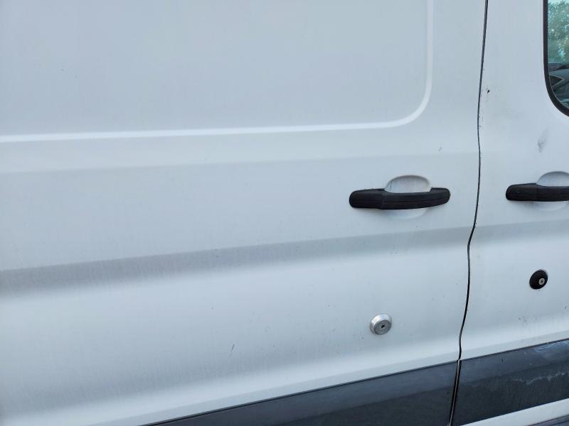 71325806 :رقم المزاد ، 1FTYE2CV9GKA77522 vin ، 2016 Ford Transit مزاد بيع