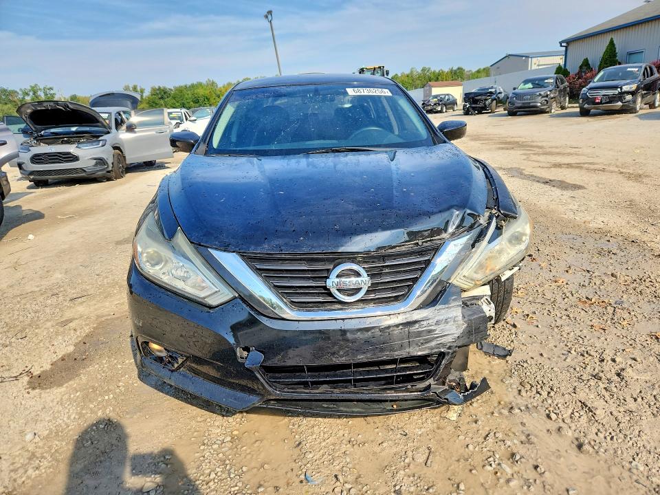 Продаж на аукціоні авто 2018 Nissan Altima, vin: 1N4AL3AP5JC268587, номер лоту: 68736256