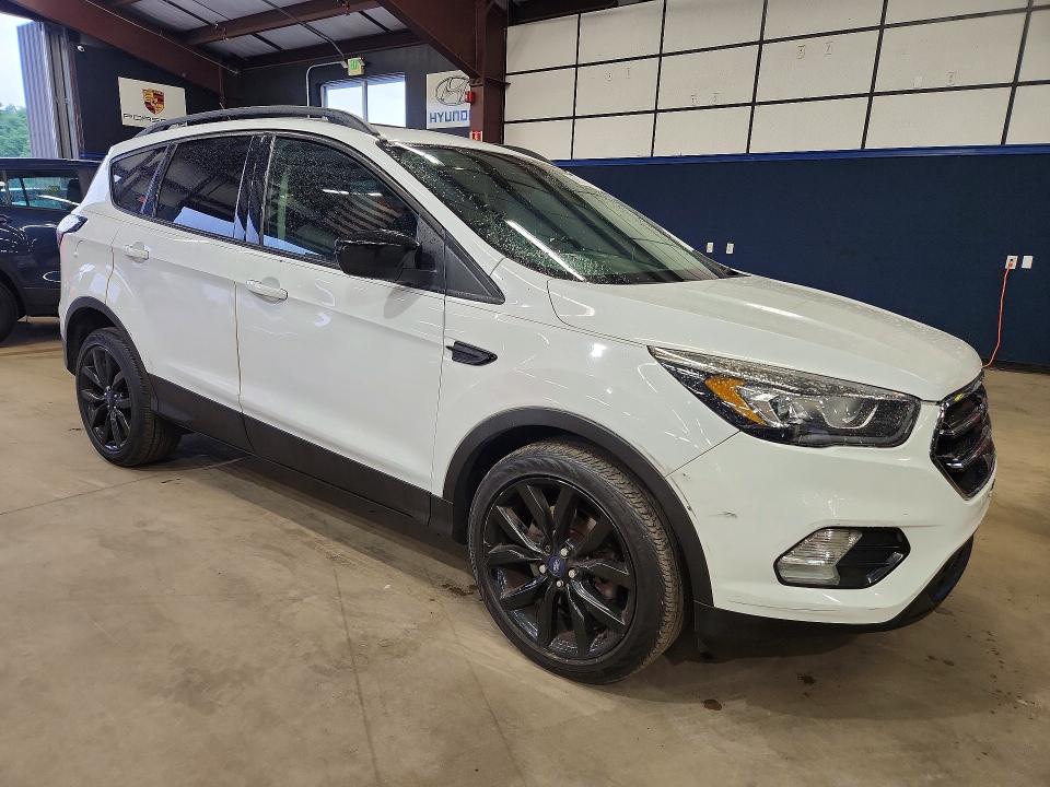 Aukcja sprzedaży 2017 Ford Escape, vin: 1FMCU9G99HUD98979, numer aukcji: 66561586