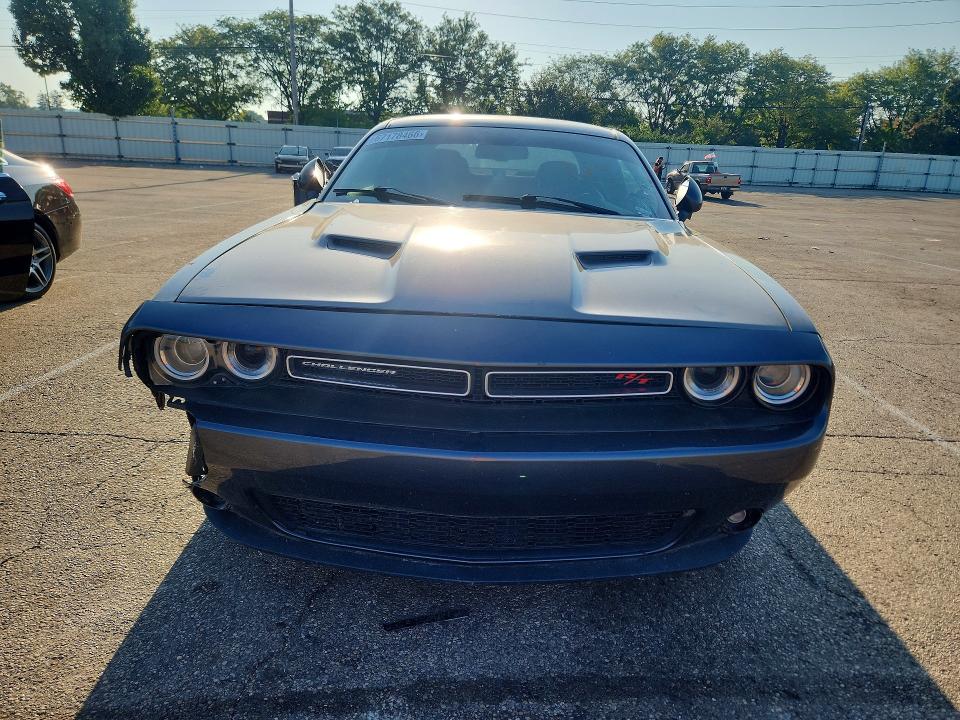 67178466 :رقم المزاد ، 2C3CDZBT9HH648820 vin ، 2017 Dodge Challenger مزاد بيع