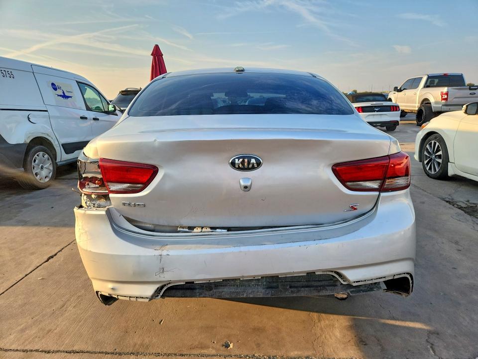 2019 Kia Rio მანქანა იყიდება აუქციონზე, vin: 3KPA24AB4KE174010, აუქციონის ნომერი: 70414436