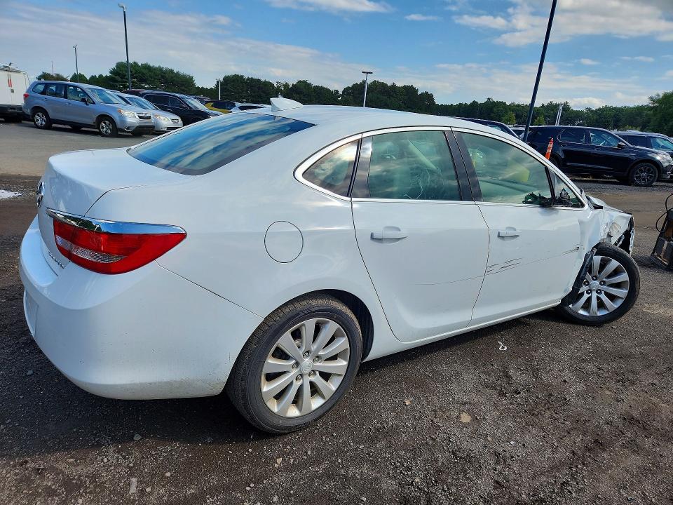67422126 :رقم المزاد ، 1G4PP5SK2F4126928 vin ، 2015 Buick Verano مزاد بيع