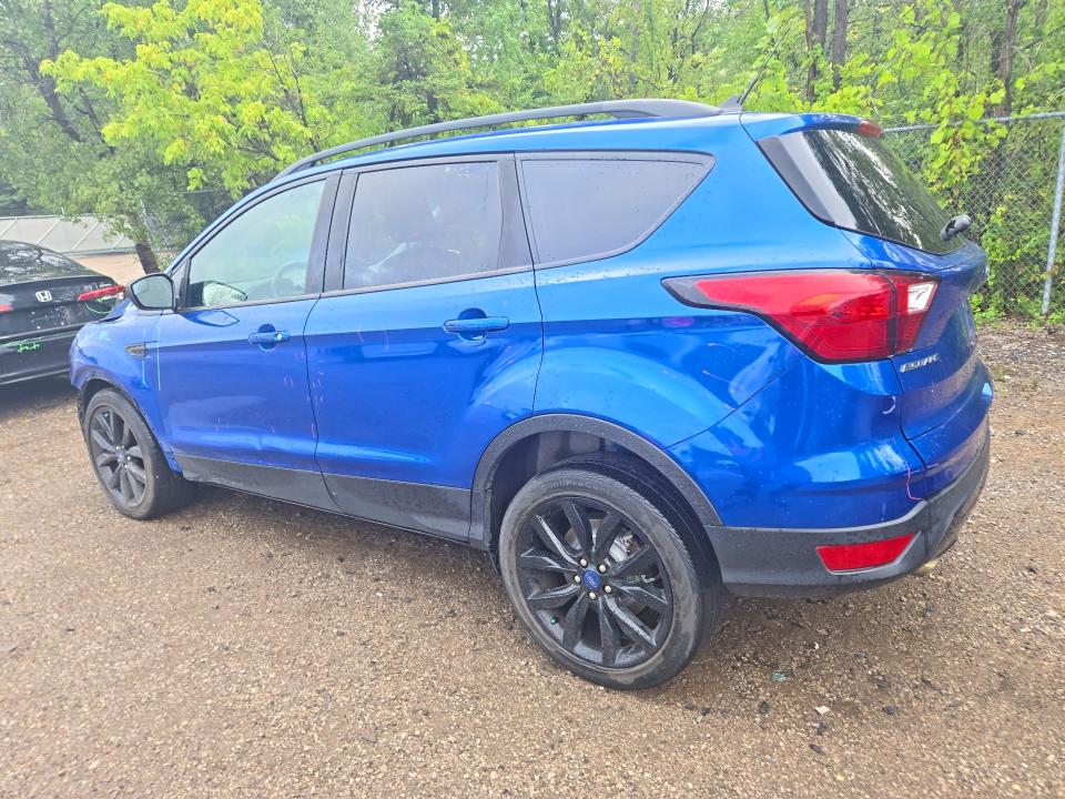 66167166 :رقم المزاد ، 1FMCU9GD4KUC11188 vin ، 2019 Ford Escape مزاد بيع