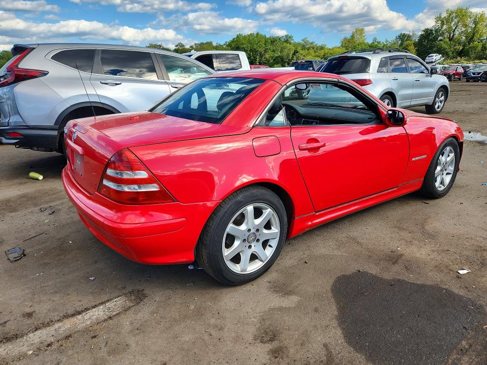 Продажа на аукционе авто 2001 Mercedes-benz Slk, vin: WDBKK49F51F230762, номер лота: 68606086