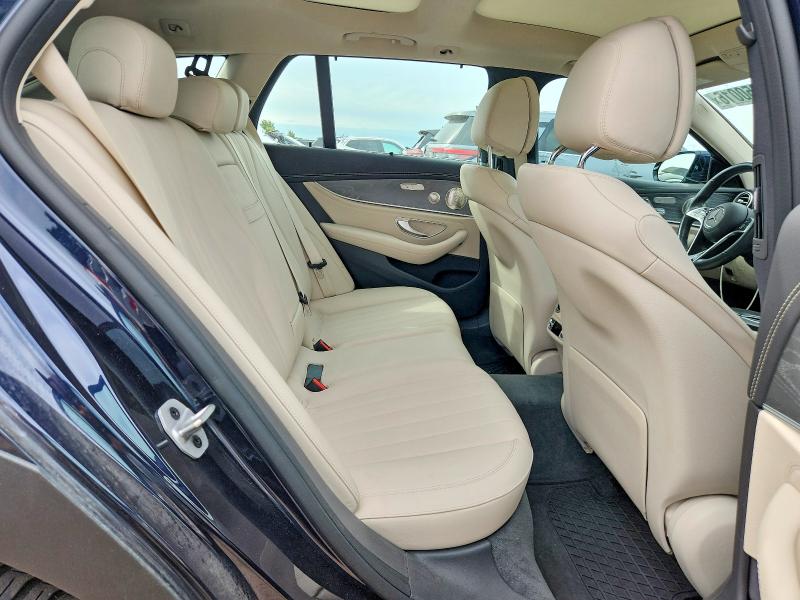 68250016 :رقم المزاد ، W1KZH6AB9NB033566 vin ، 2022 Mercedes-benz E مزاد بيع