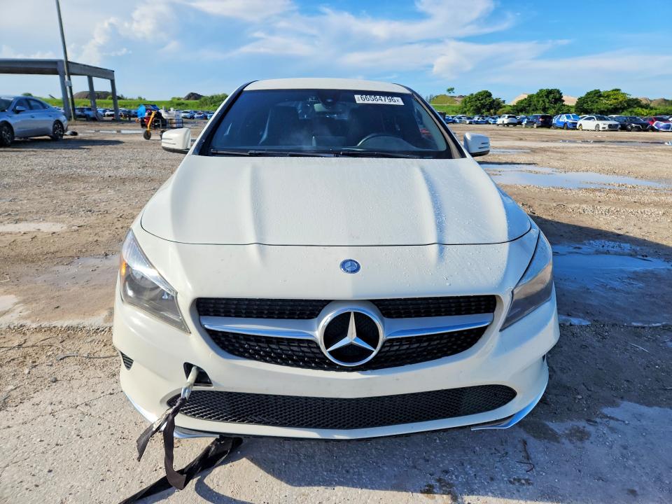 66584796 :رقم المزاد ، WDDSJ4EB6HN429283 vin ، 2017 Mercedes-benz Cla مزاد بيع