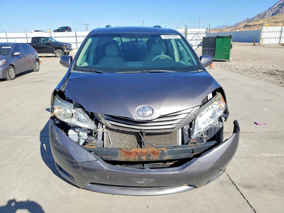 Продаж на аукціоні авто 2011 Toyota Sienna, vin: 5TDDK3DC3BS029235, номер лоту: 70301866