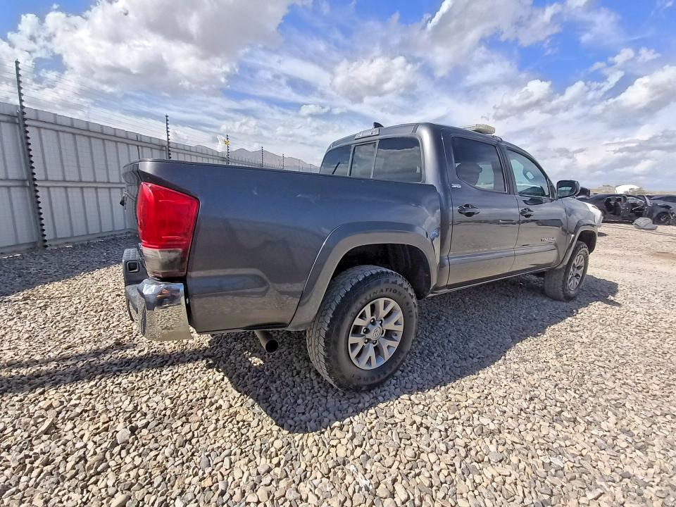 Продажа на аукционе авто 2017 Toyota Tacoma, vin: 5TFCZ5AN1HX106695, номер лота: 67929326