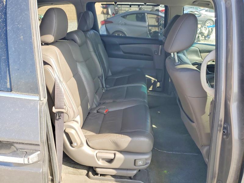 68973726 :رقم المزاد ، 5FNRL5H64BB103933 vin ، 2011 Honda Odyssey مزاد بيع