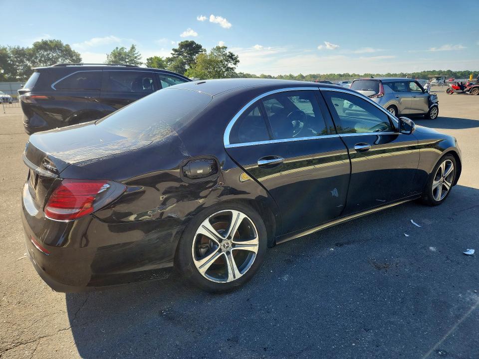 2020 Mercedes-benz E მანქანა იყიდება აუქციონზე, vin: WDDZF8EB8LA714851, აუქციონის ნომერი: 67790186