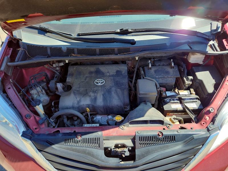 2011 Toyota Sienna მანქანა იყიდება აუქციონზე, vin: 5TDKK3DC6BS141048, აუქციონის ნომერი: 69032706
