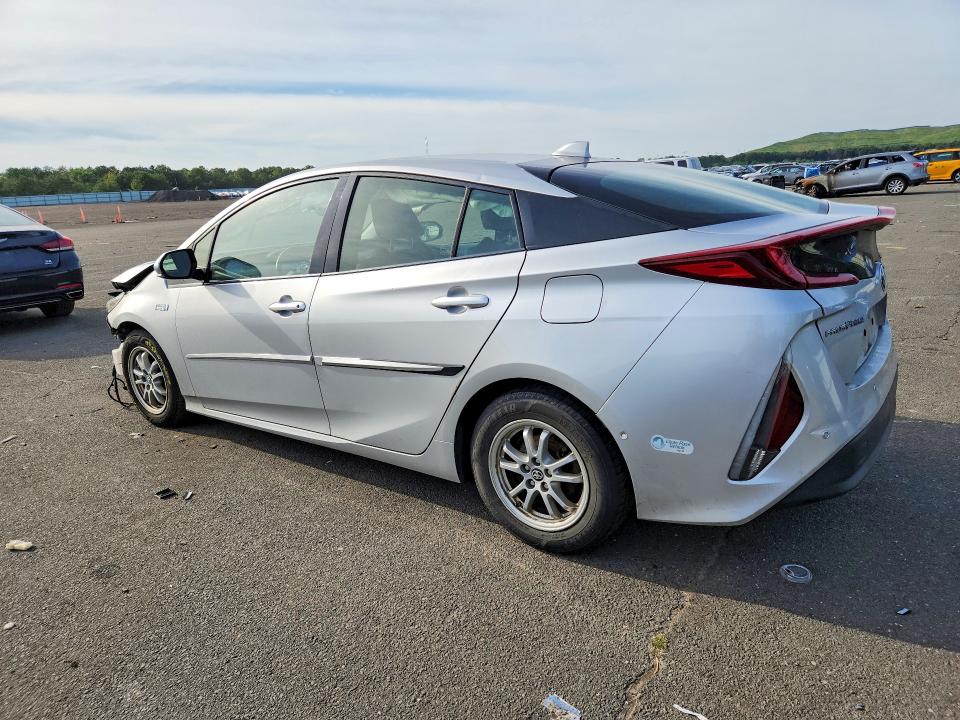 Продажа на аукционе авто 2018 Toyota Prius Prime, vin: JTDKARFP7J3093890, номер лота: 67646206