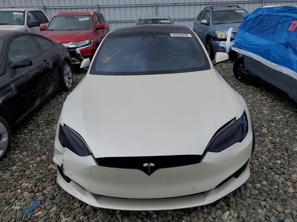 64856896 :رقم المزاد ، 5YJSA1E20HF208219 vin ، 2017 Tesla Model S مزاد بيع