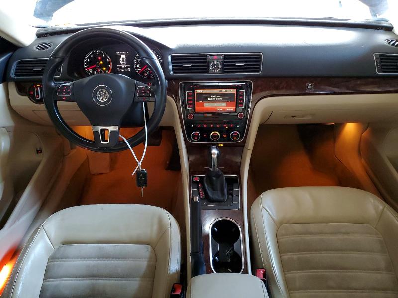 69545076 :رقم المزاد ، 1VWCM7A38DC072021 vin ، 2013 Volkswagen Passat مزاد بيع