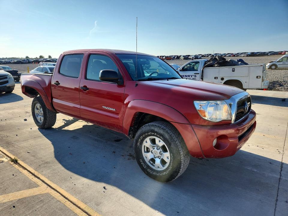 68588416 :رقم المزاد ، 3TMLU4EN7BM067028 vin ، 2011 Toyota Tacoma مزاد بيع