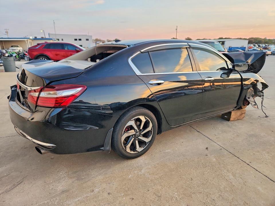 Продаж на аукціоні авто 2017 Honda Accord, vin: 1HGCR2F98HA027202, номер лоту: 70298706