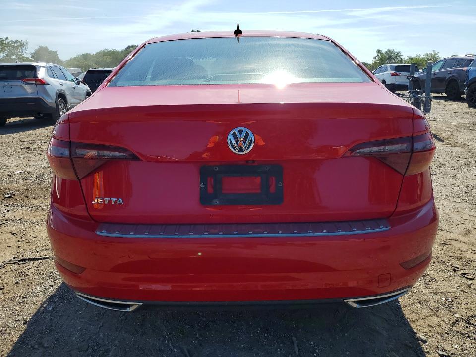 67966996 :رقم المزاد ، 3VWC57BU6KM195297 vin ، 2019 Volkswagen Jetta مزاد بيع