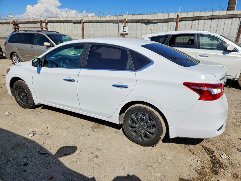 68661456 :رقم المزاد ، 3N1AB7AP4HY401185 vin ، 2017 Nissan Sentra مزاد بيع