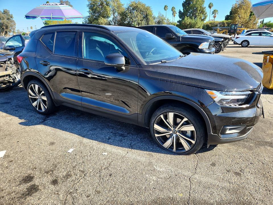 Продажа на аукционе авто 2021 Volvo Xc40, vin: YV4ED3URXM2576285, номер лота: 67410746