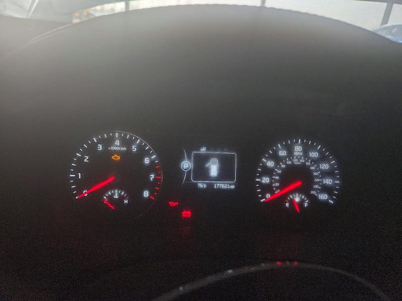 2016 Kia Sorento მანქანა იყიდება აუქციონზე, vin: 5XYPHDA53GG015671, აუქციონის ნომერი: 70147936