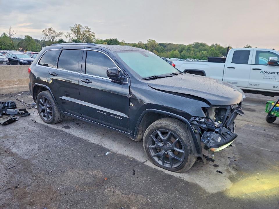 Продажа на аукционе авто 2015 Jeep Grand Cherokee, vin: 1C4RJECGXFC654215, номер лота: 67370966