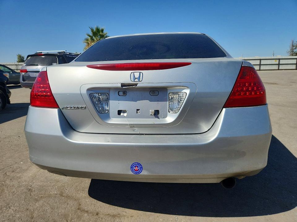 Продажа на аукционе авто 2007 Honda Accord, vin: JHMCM56307C005576, номер лота: 71087306