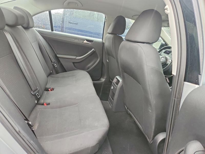 68635516 :رقم المزاد ، 3VW267AJXGM223576 vin ، 2016 Volkswagen Jetta مزاد بيع