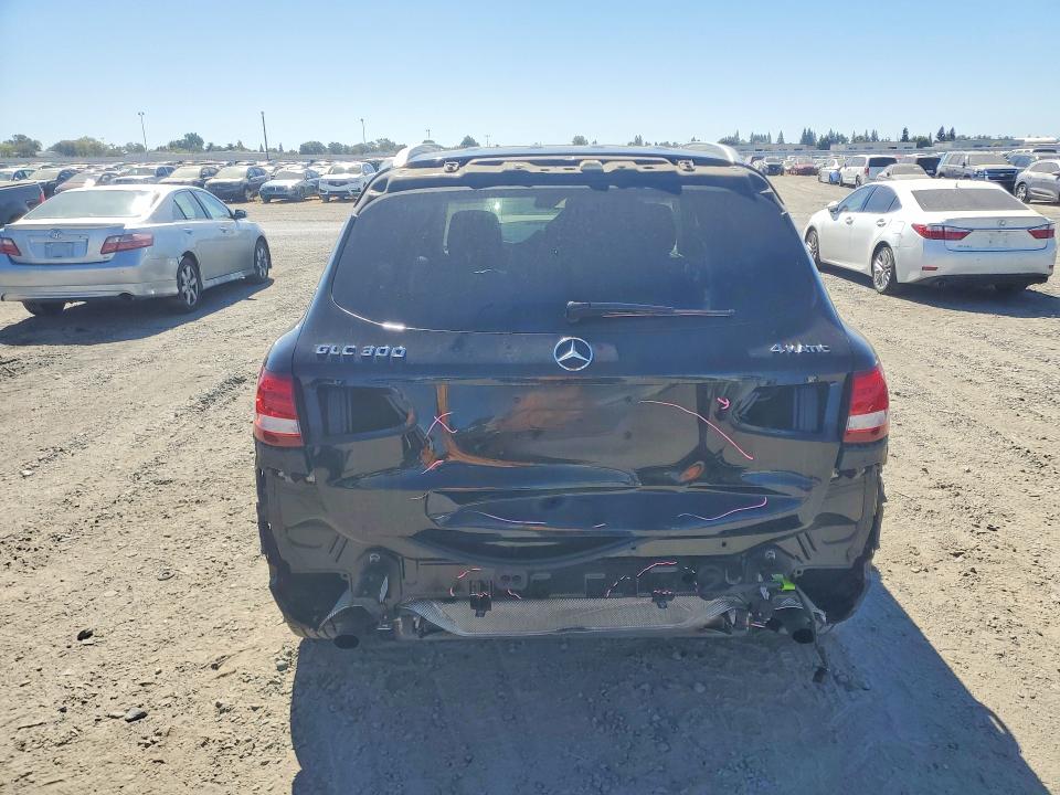 70730546 :رقم المزاد ، WDC0G4KB4GF085945 vin ، 2016 Mercedes-benz Glc مزاد بيع