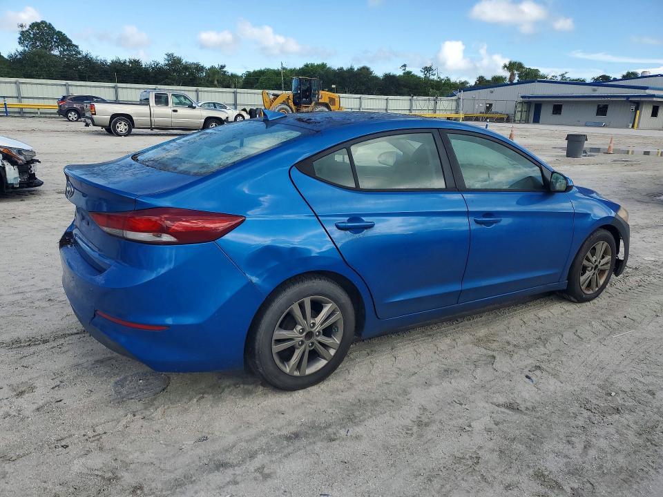 Продаж на аукціоні авто 2017 Hyundai Elantra, vin: KMHD84LF1HU242099, номер лоту: 70232076
