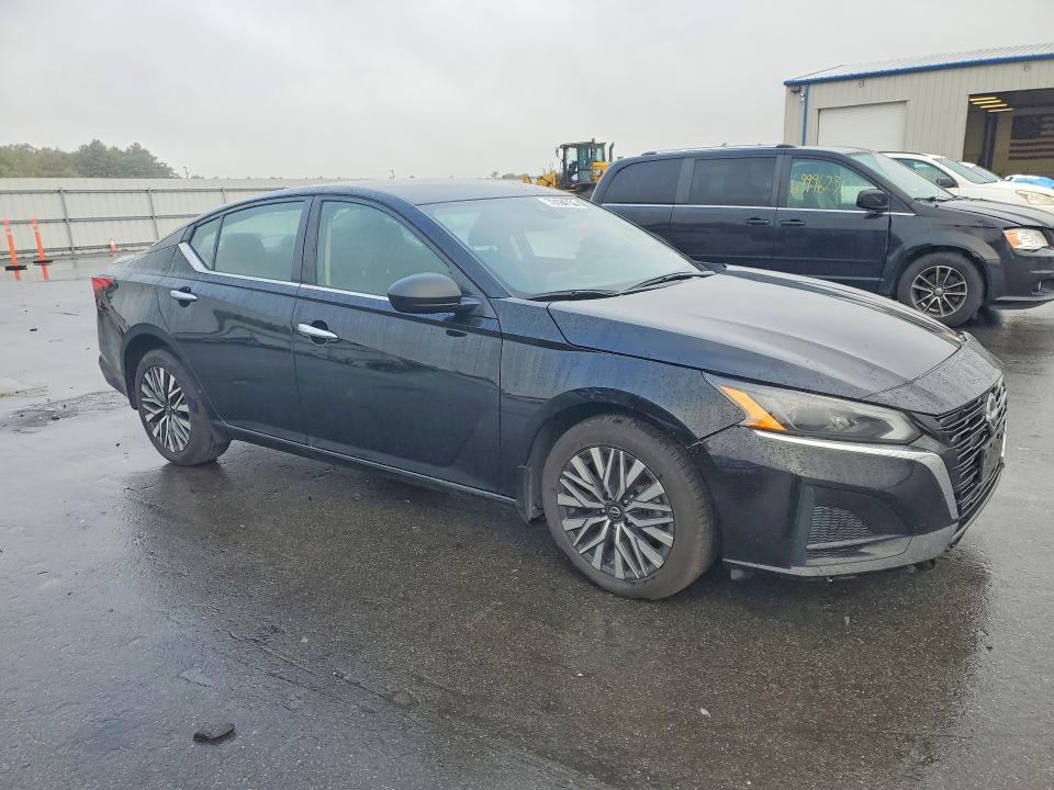 70164756 :رقم المزاد ، 1N4BL4DW8RN325135 vin ، 2024 Nissan Altima مزاد بيع