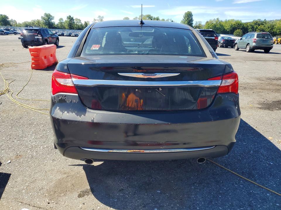 70425696 :رقم المزاد ، 1C3CCBCG2CN308825 vin ، 2012 Chrysler 200 مزاد بيع