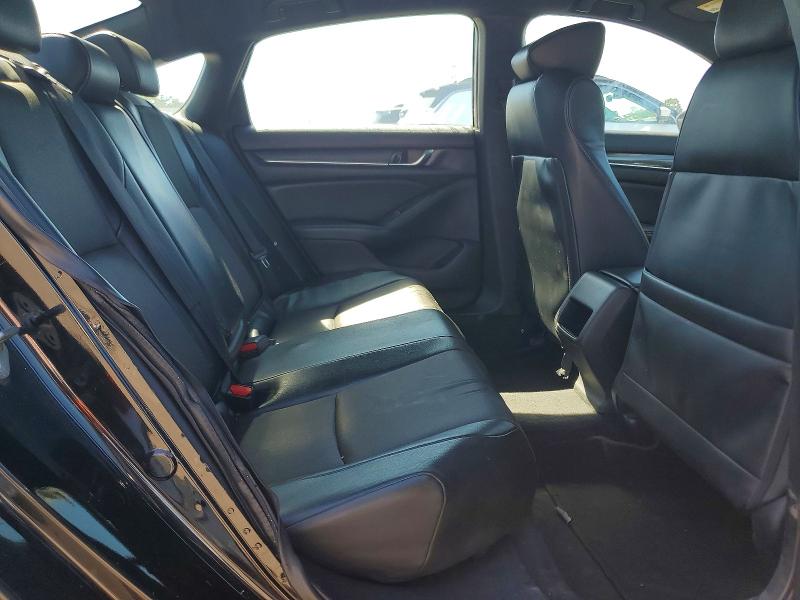 Продаж на аукціоні авто 2018 Honda Accord, vin: 1HGCV1F3XJA204081, номер лоту: 67336556