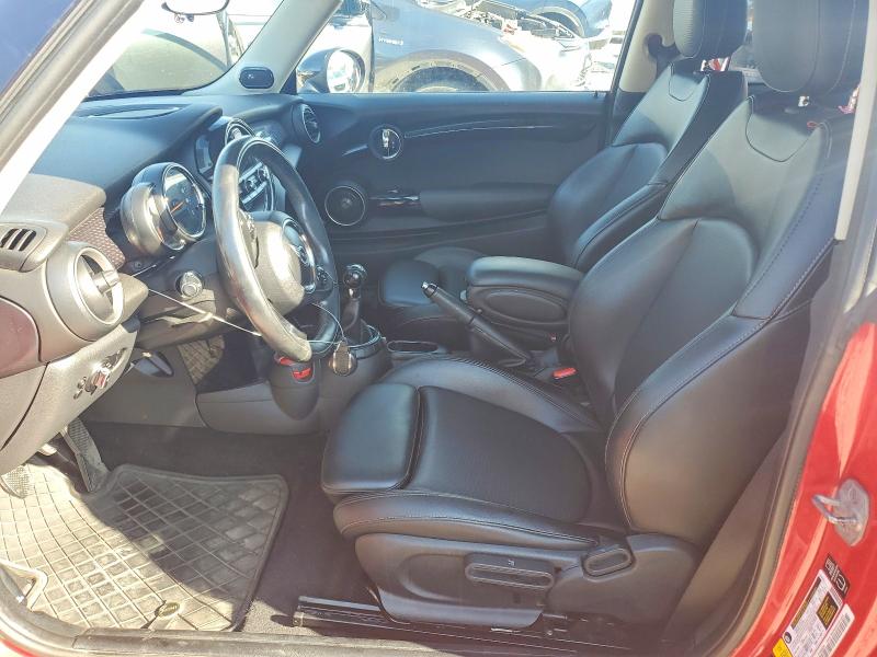 68104706 :رقم المزاد ، WMWXP7C5XF2A59080 vin ، 2015 Mini Cooper مزاد بيع