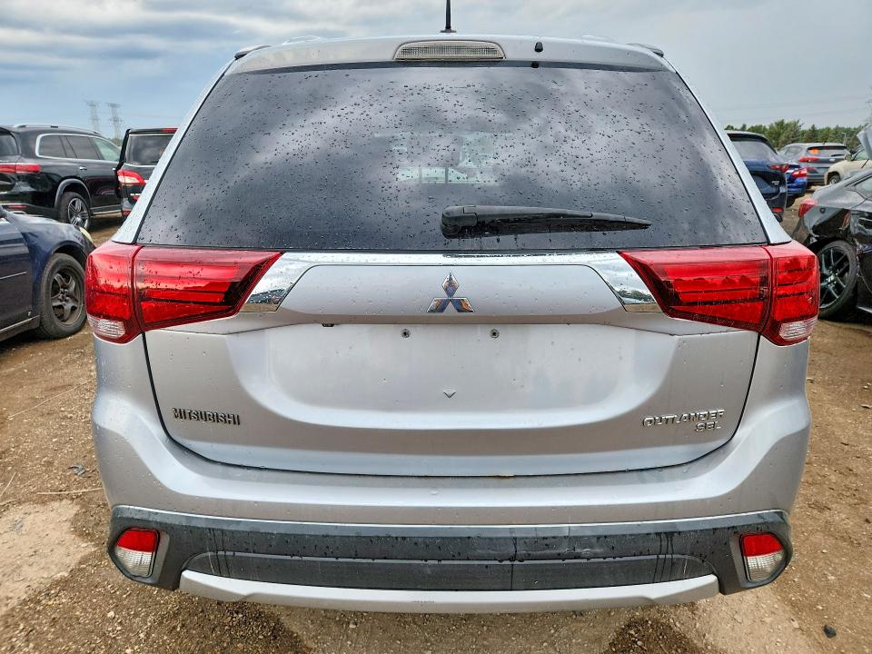 2016 Mitsubishi Outlander მანქანა იყიდება აუქციონზე, vin: JA4AD3A38GZ009015        , აუქციონის ნომერი: 68286366