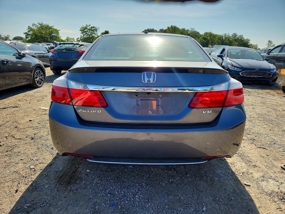 Продажа на аукционе авто 2014 Honda Accord, vin: 1HGCR3F85EA031300, номер лота: 67677566