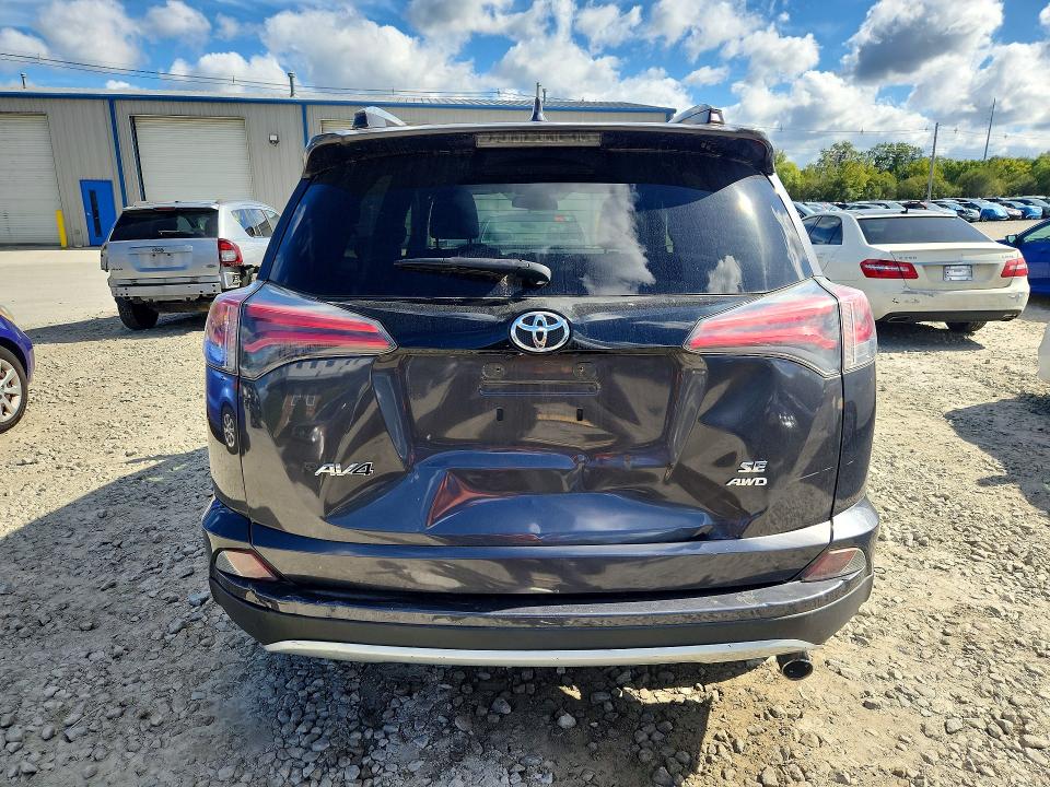 Продаж на аукціоні авто 2018 Toyota Rav4, vin: JTMJFREV7JJ743505, номер лоту: 69510856