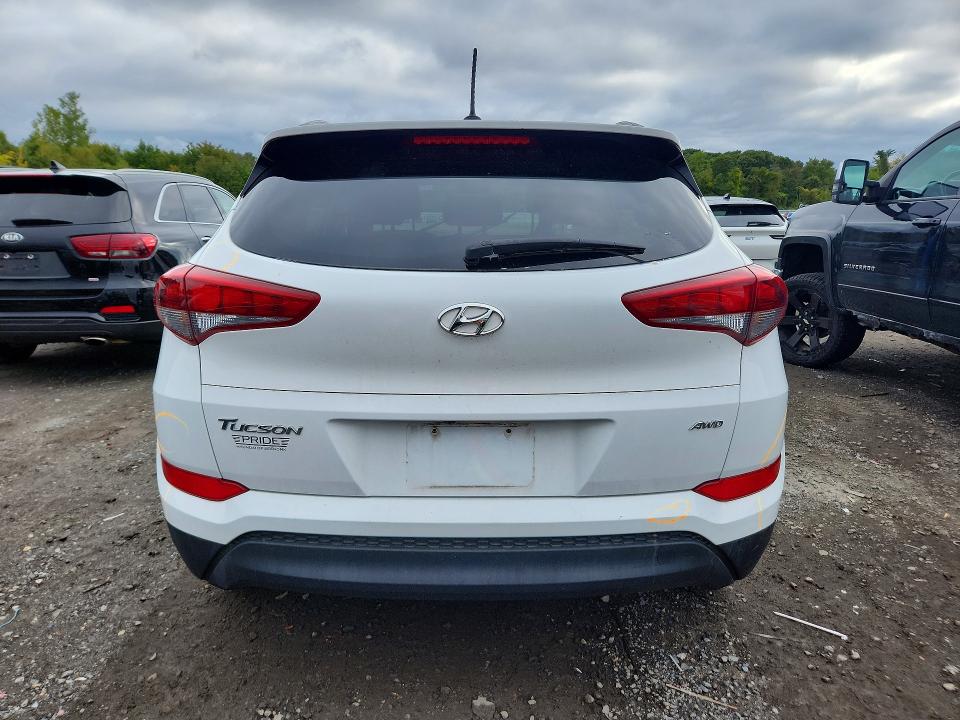 2017 Hyundai Tucson მანქანა იყიდება აუქციონზე, vin: KM8J3CA43HU423864, აუქციონის ნომერი: 70692696