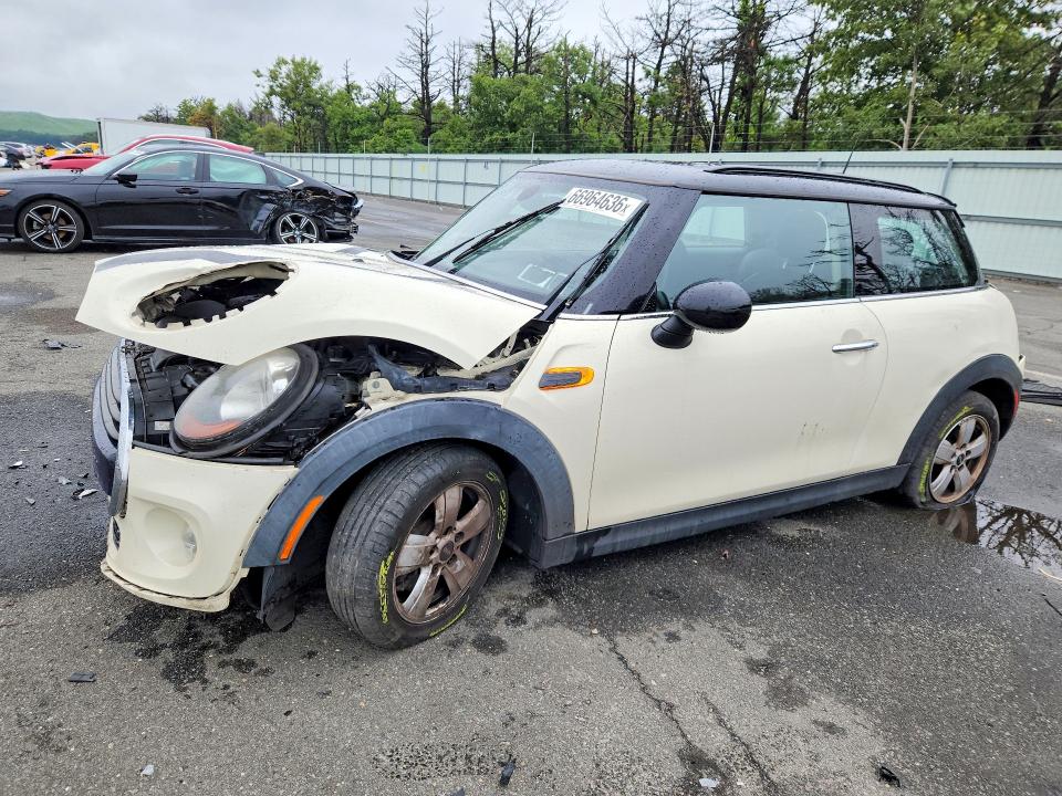 66964636 :رقم المزاد ، WMWXP5C3XH2F61187 vin ، 2017 Mini Cooper مزاد بيع