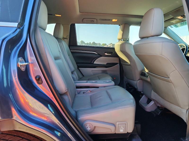 Продажа на аукционе авто 2015 Toyota Highlander, vin: 5TDYKRFH5FS092937, номер лота: 68566786