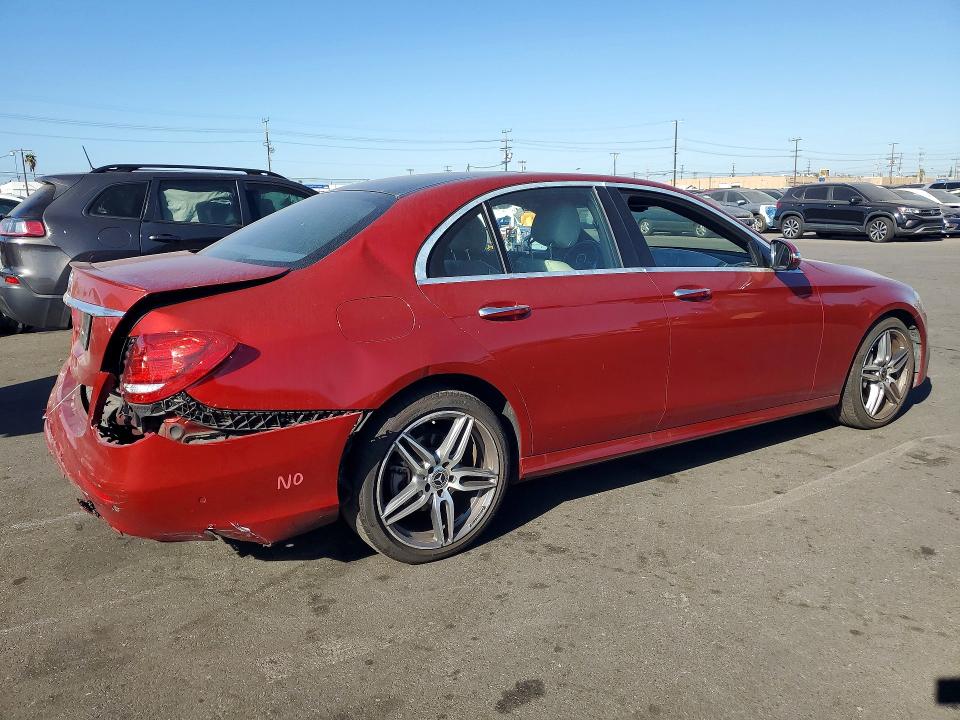 Продажа на аукционе авто 2020 Mercedes-benz E, vin: WDDZF8DB1LA732626, номер лота: 70514296