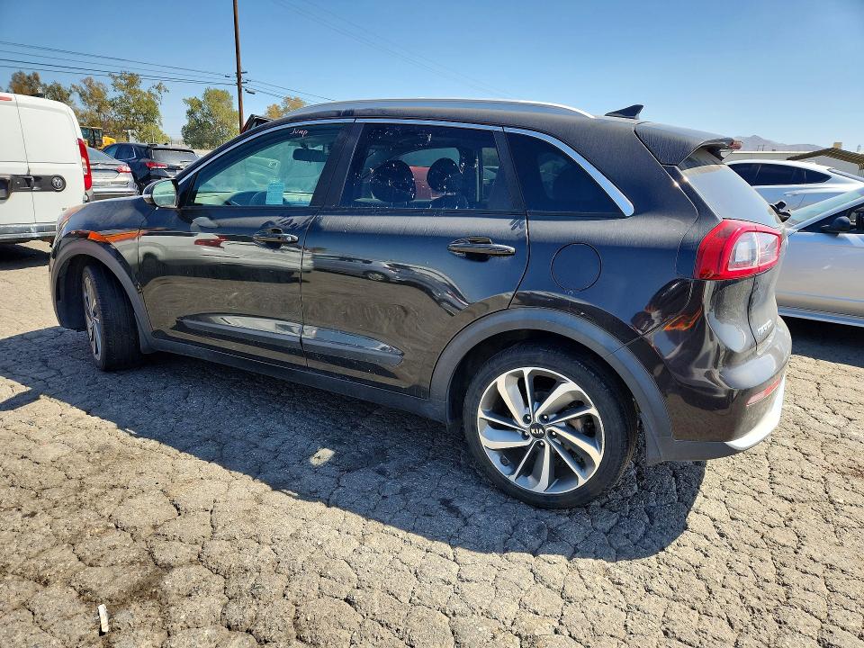 69444226 :رقم المزاد ، KNDCE3LC8H5076246 vin ، 2017 Kia Niro مزاد بيع