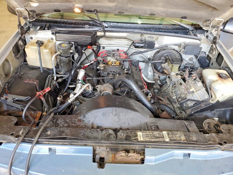 68942326 :رقم المزاد ، 1GKEC16KXRJ733468 vin ، 1994 Gmc Suburban مزاد بيع