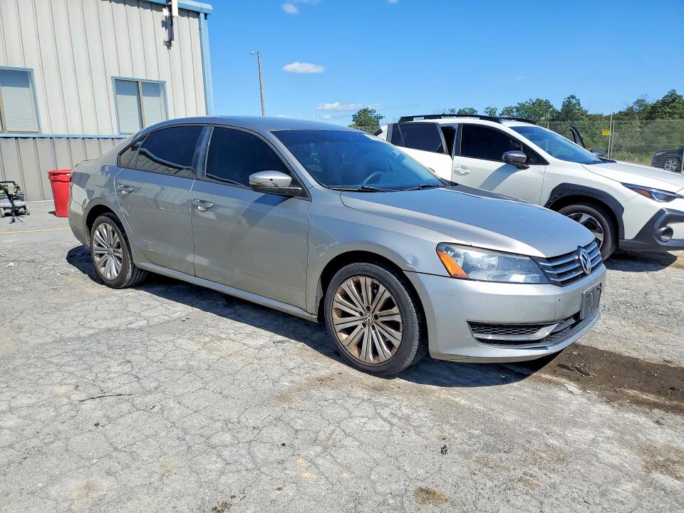 2014 Volkswagen Passat მანქანა იყიდება აუქციონზე, vin: 1VWAP7A34EC024998, აუქციონის ნომერი: 68803116